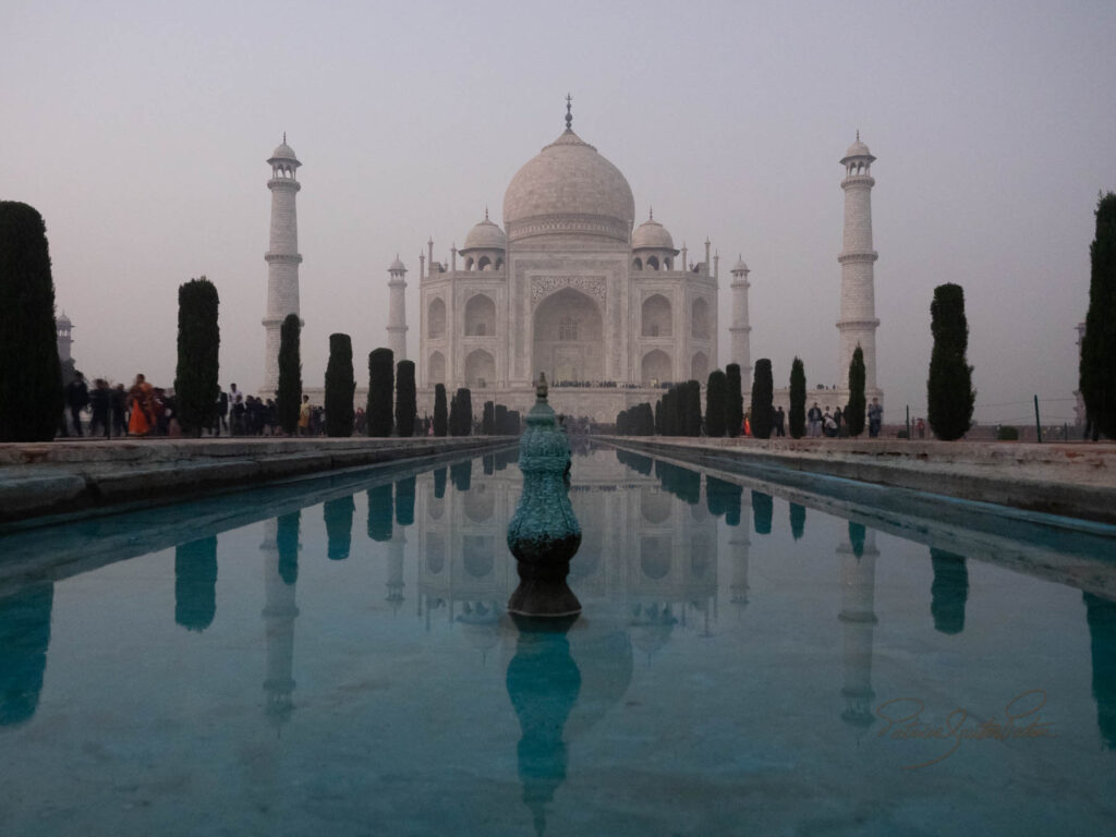 Taj Mahal waters_Patis Paton
